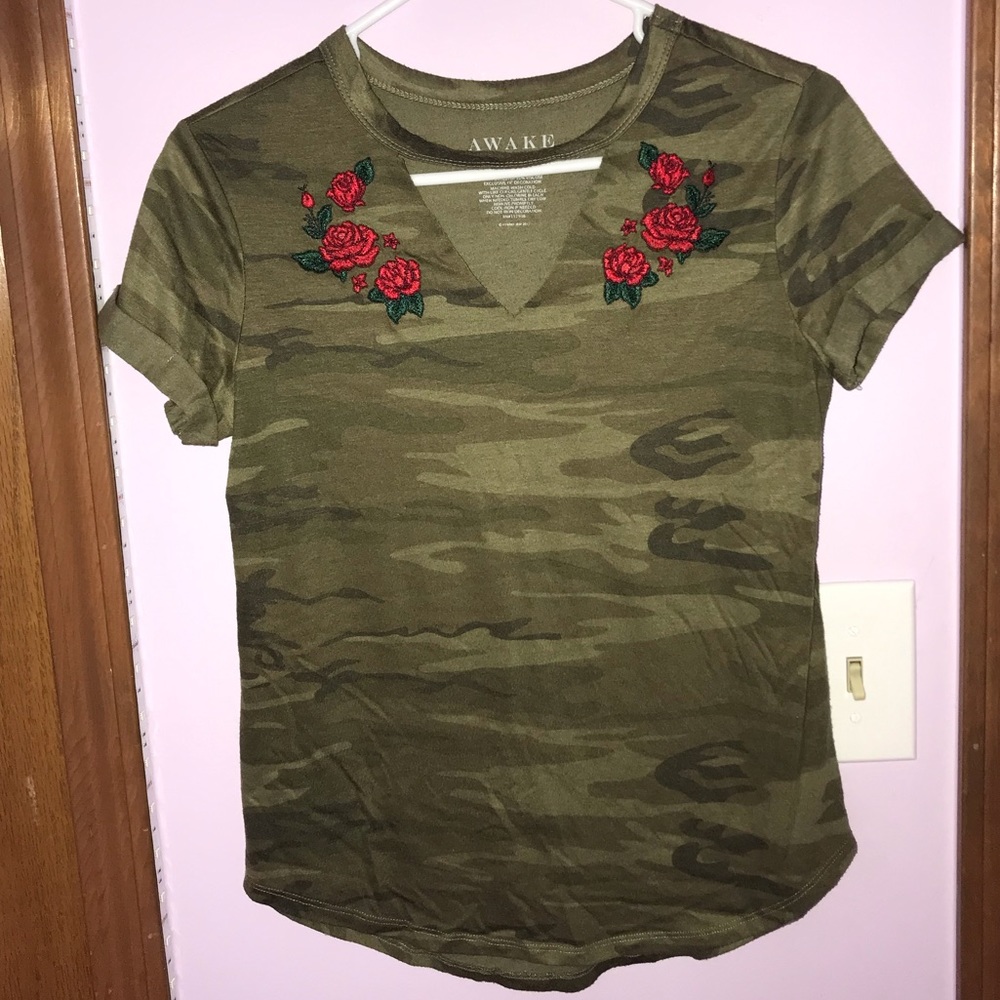 camo t-shirt